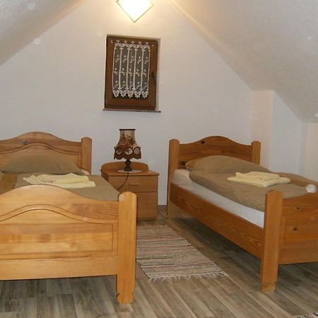 House Drakulic Hotel Кореница Стая снимка