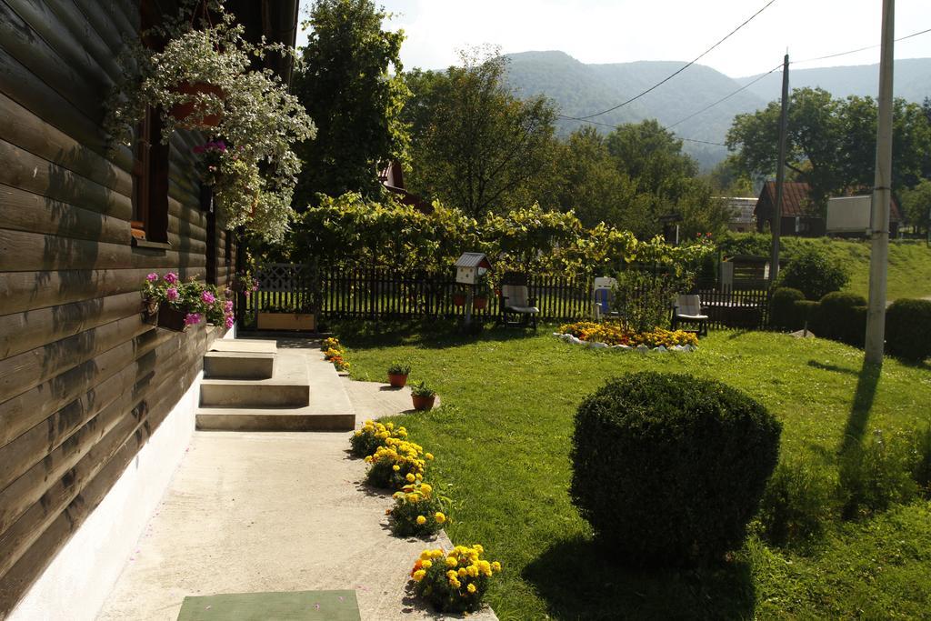 House Drakulic Hotel Кореница Екстериор снимка