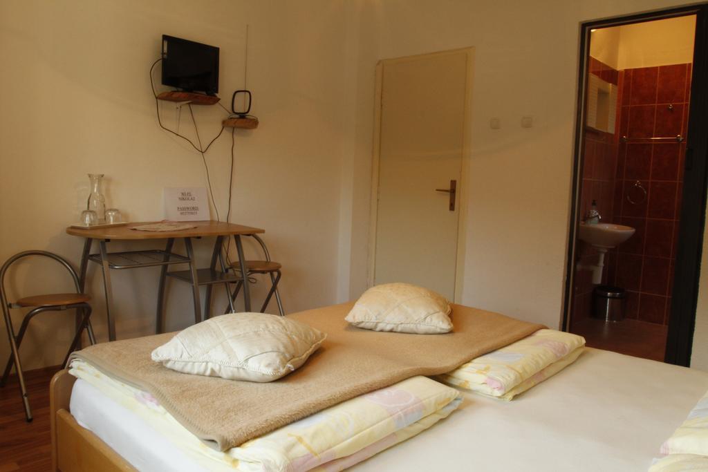 House Drakulic Hotel Кореница Екстериор снимка