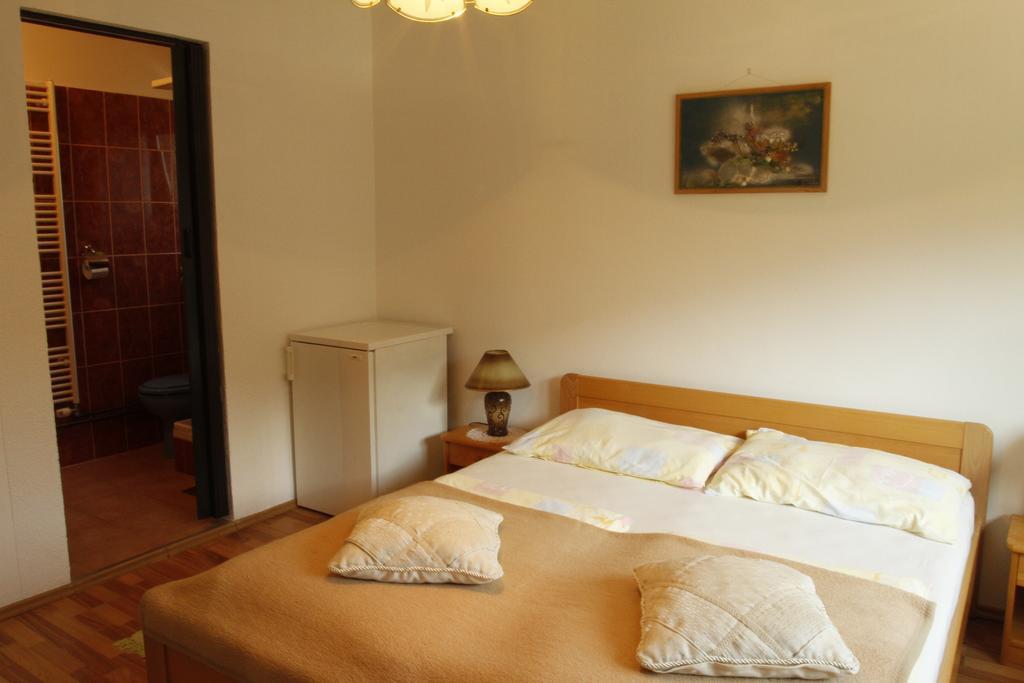 House Drakulic Hotel Кореница Екстериор снимка