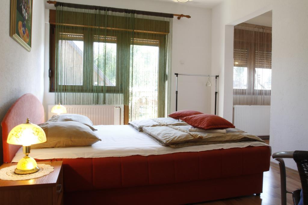 House Drakulic Hotel Кореница Екстериор снимка