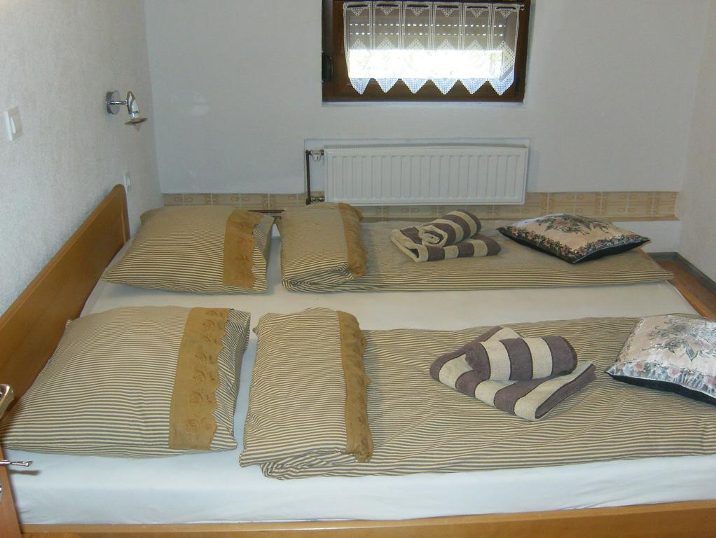 House Drakulic Hotel Кореница Екстериор снимка