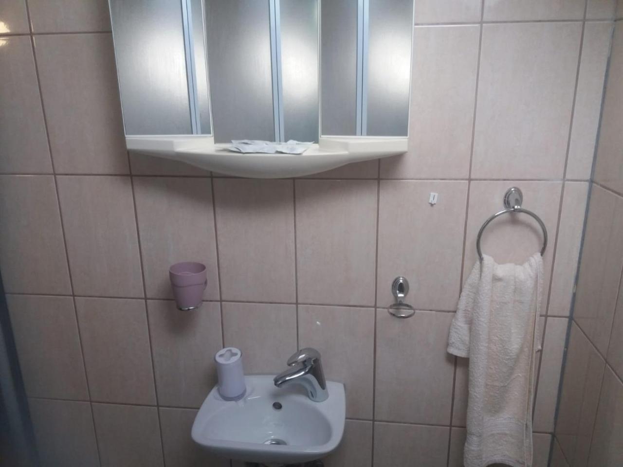 House Drakulic Hotel Кореница Екстериор снимка