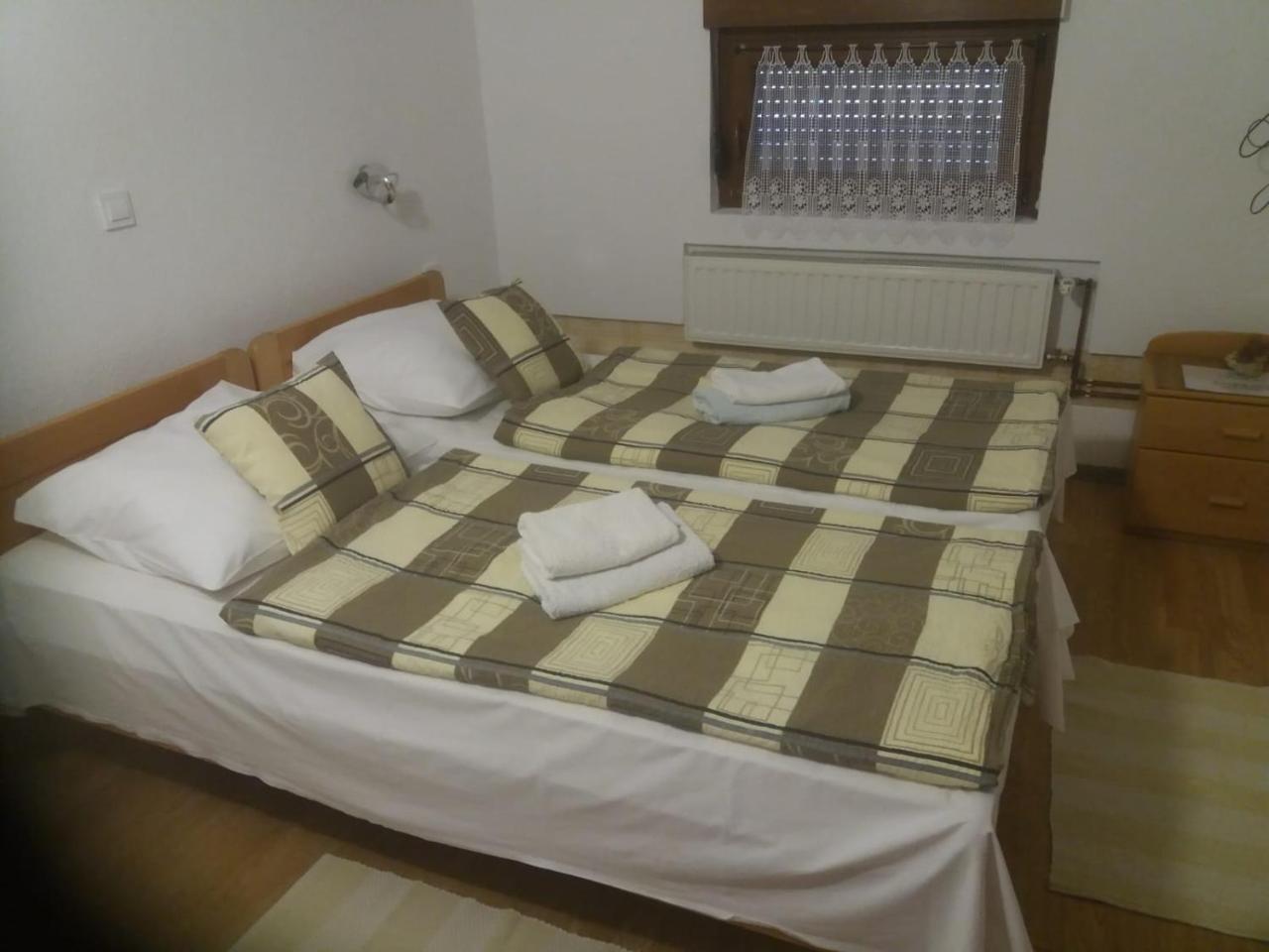 House Drakulic Hotel Кореница Екстериор снимка